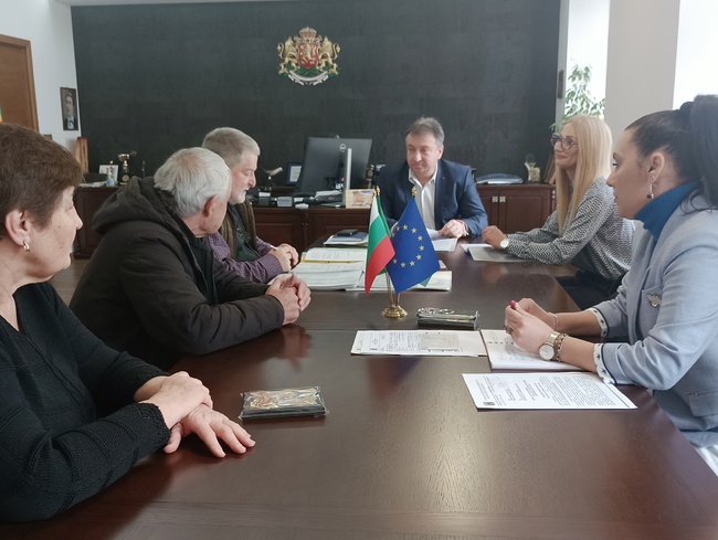 Представители на Съюза на военноинвалидите посетиха Община Шумен
