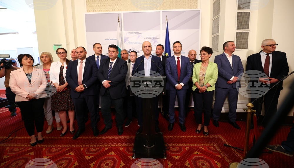 Парламент - БСП за България - брифинг
