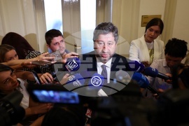 Парламент - кулоари