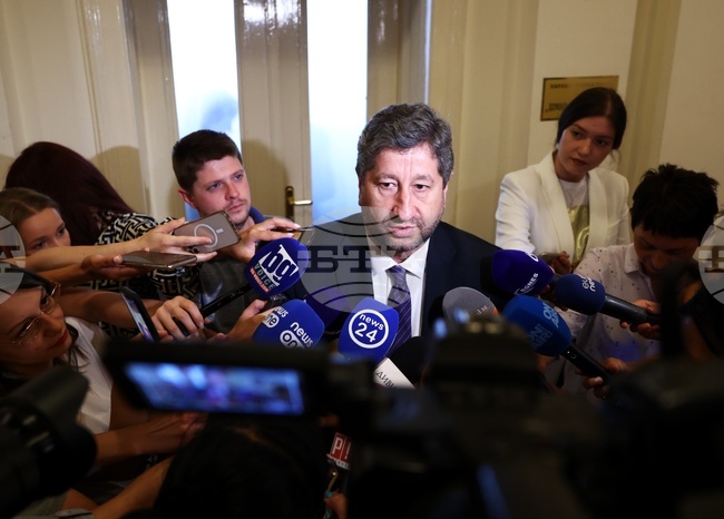 Парламент - кулоари