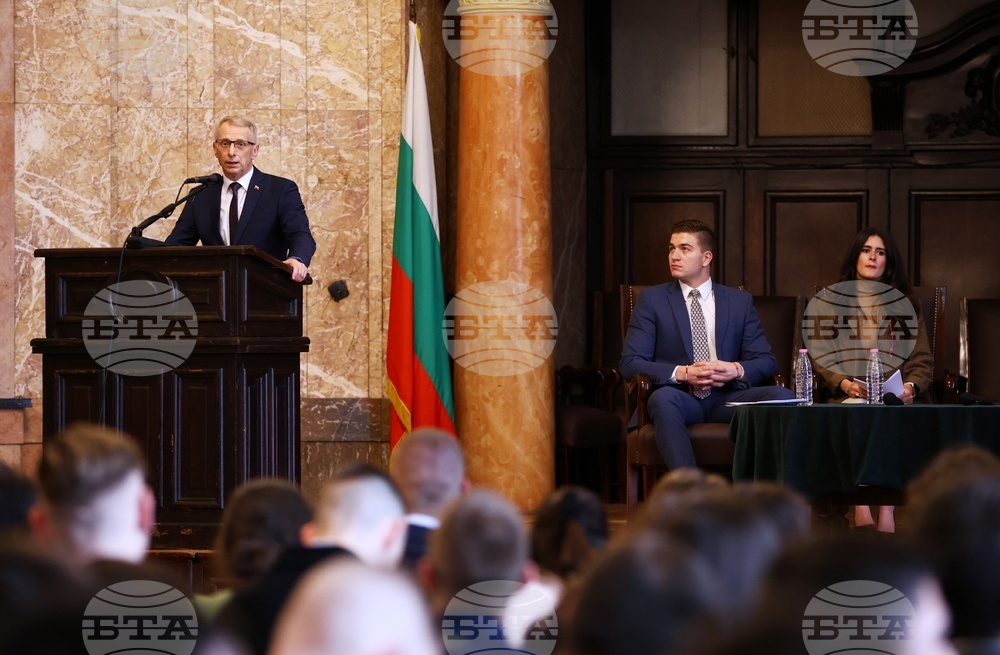 Outgoing Prime Minister Denkov Meets with Youths at Sofia University