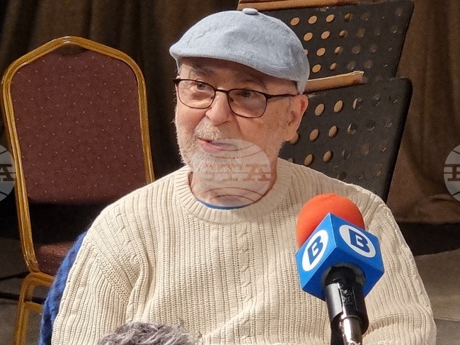 Президентът Илияна Йотова поздрави българския композитор Митко Щерев по повод 80-ата му годишнина