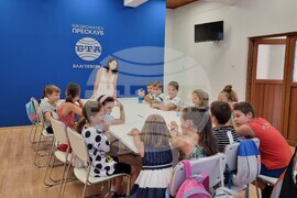 Благоевград - пресклуб - посещение - деца