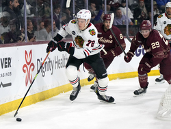 Blackhawks Coyotes Hockey