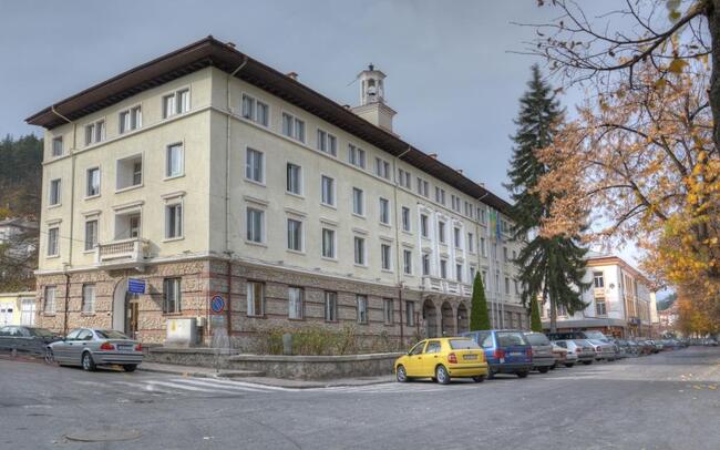 Община Мадан организират дарителска инициатива за подпомагане за семейство, останало без жилище след пожар