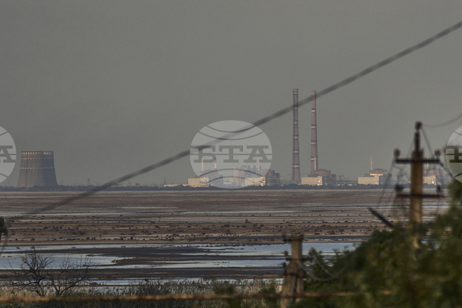 Русия каза, че най-малко три украински дрона са атакували Запорожката АЕЦ вчера