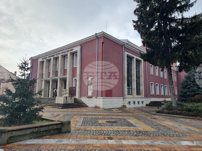Започва приемът на творби за националния литературен конкурс „Георги Парцалев – българският рицар на смеха“