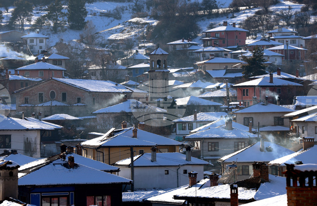 От четири проекта на община Копривщица за финансиране по инвестиционната програма само за един има подписано споразумение с МРРБ, съобщи за БТА Мария Тороманова