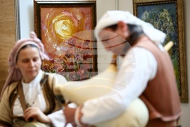 Народно събрание - Петра Добревска - изложба