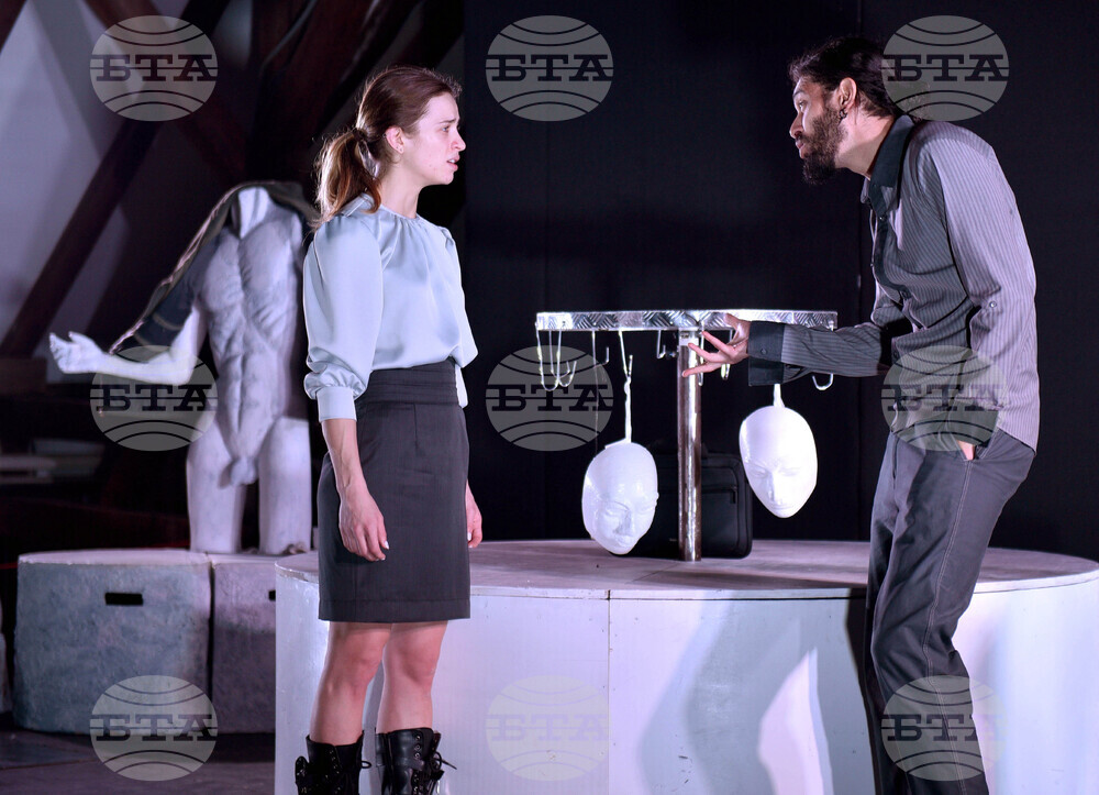 Варна - "Формата на нещата" - спектакъл - репетиция