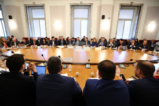 Народно събрание - Комисия по енергетика - регионална политика - контрол върху европейските фондове - съвместно заседание