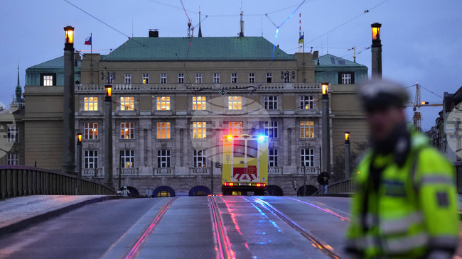 Чешката полиция задържа човек, заподозрян в сътрудничество с китайските разузнавателни служби