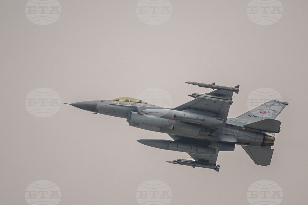 Турски медии разкриват подробности около свалянето на неидентифицирания дрон, който бе засечен над Черно море в понеделник 