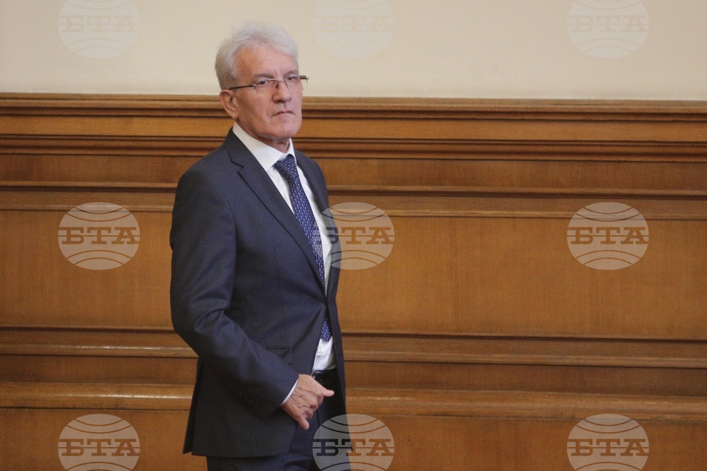 Парламент - липса на кворум