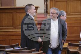 Парламент - липса на кворум