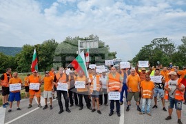 Абланица - пътностроителни фирми - протест