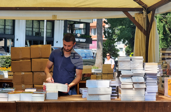 Варна - Алея на книгата