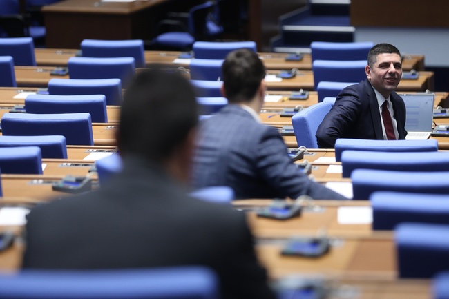Парламентът ратифицира споразумение за изменения на вече подписано споразумение между КЕВР и ЕБВР