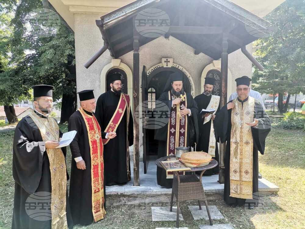 Паметта на Св. Панталеймон е почетена в параклиса на болницата в Кюстендил