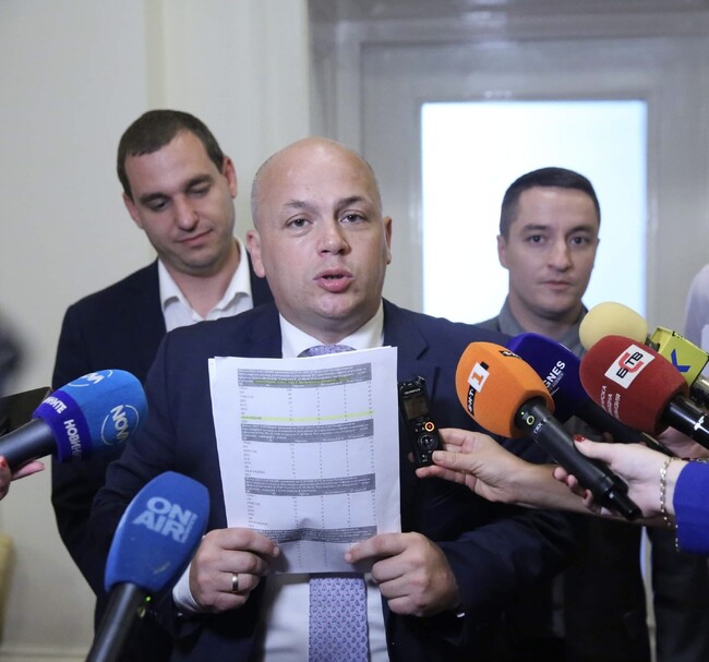 Александър Симов: Лъжата е естественото състояние на „Възраждане”. Те са подкрепили ратификацията за Ф-16