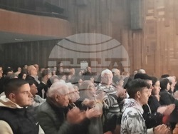 Снимка: Драматичен театър – Ловеч