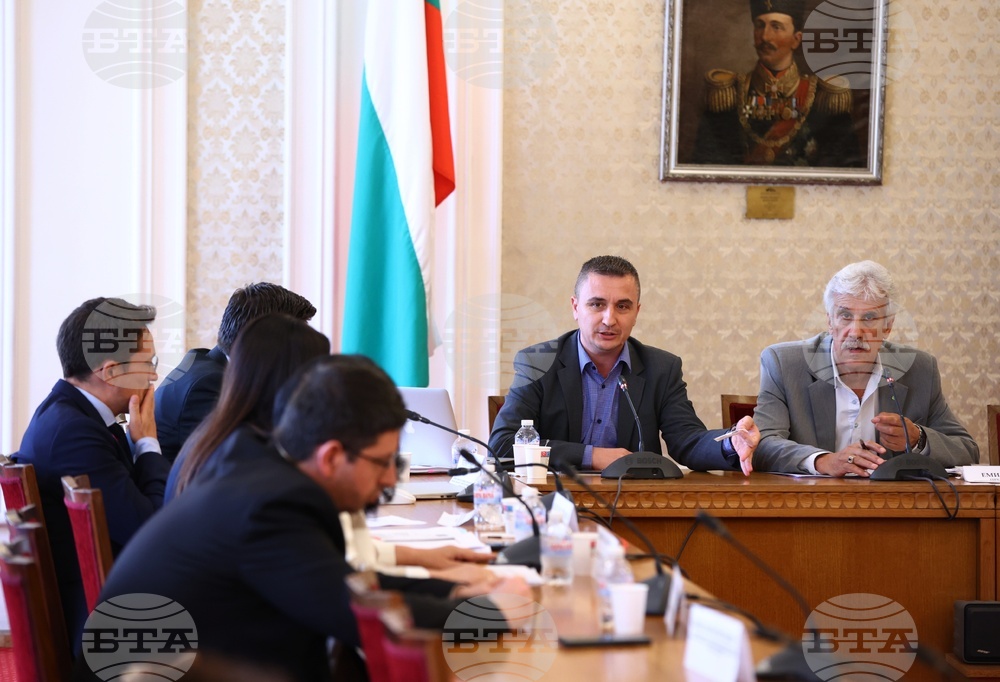 Парламент - комисия - заседание