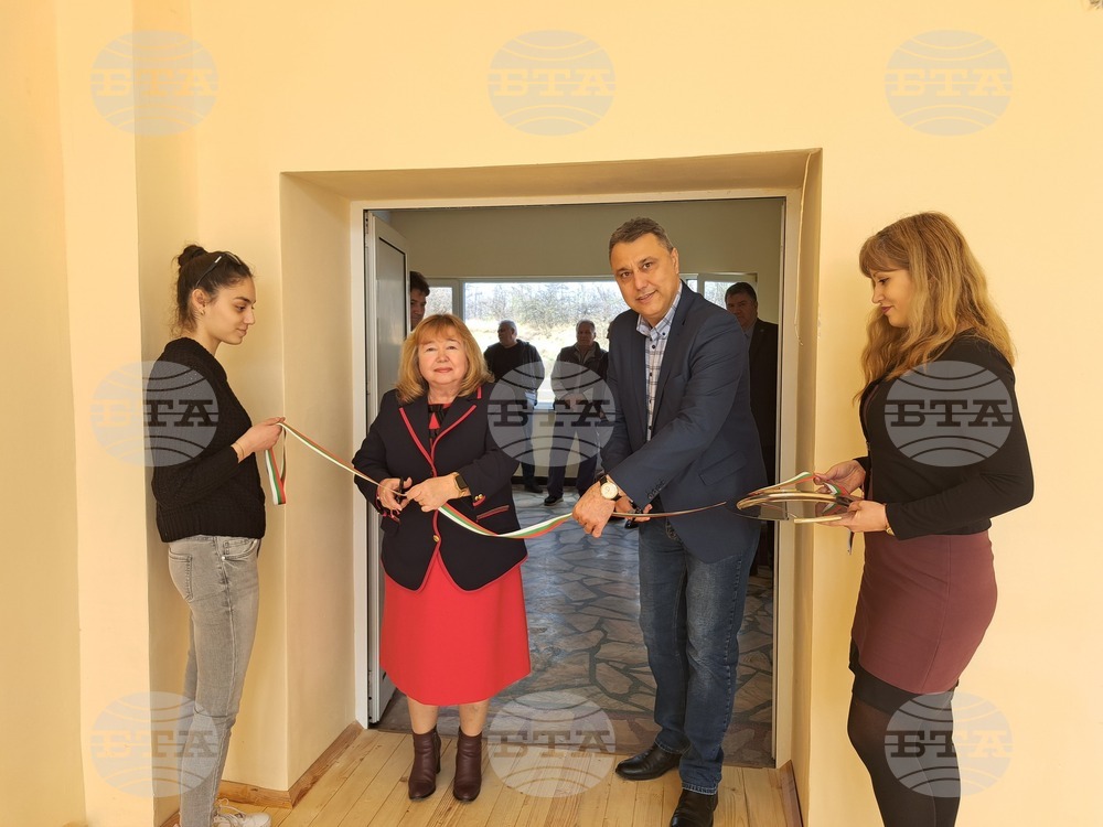 Стопанската академия в Свищов откри ремонтираната спортна зала в Корпус „Юг”