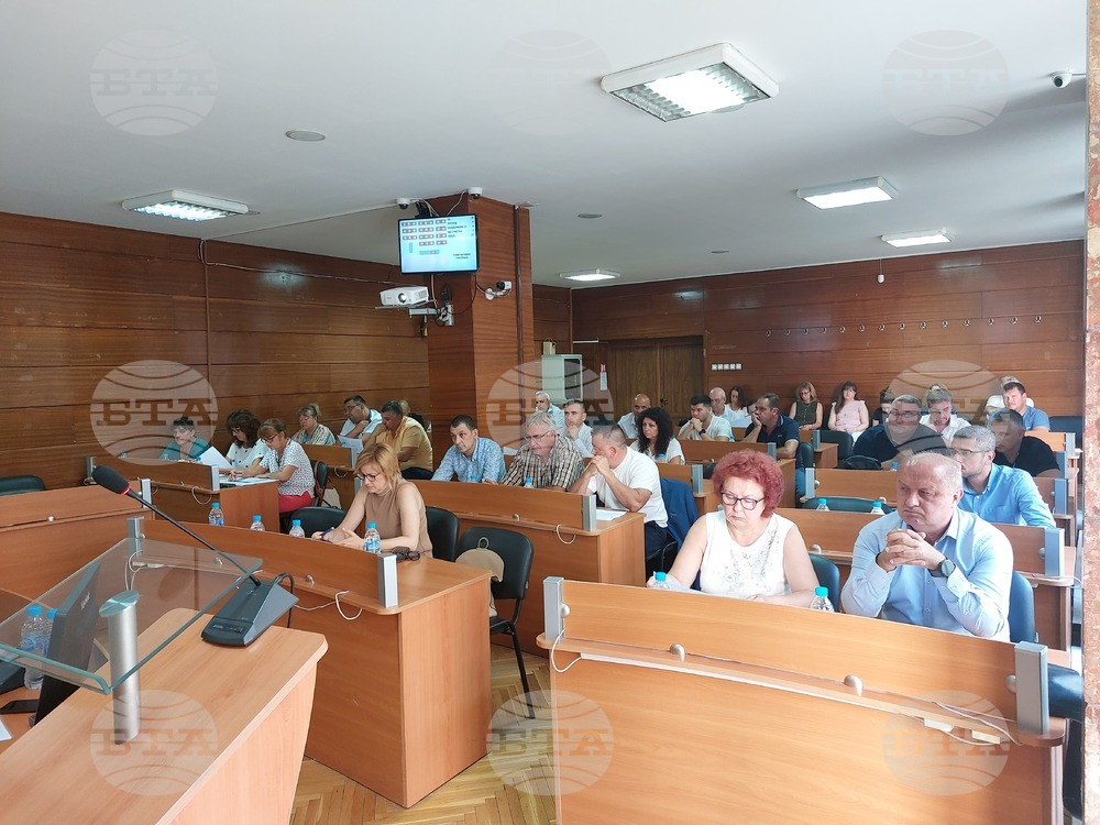 По-малко курсове на градските автобуси и отпадане на някои спирки прие Общинският съвет в Ямбол