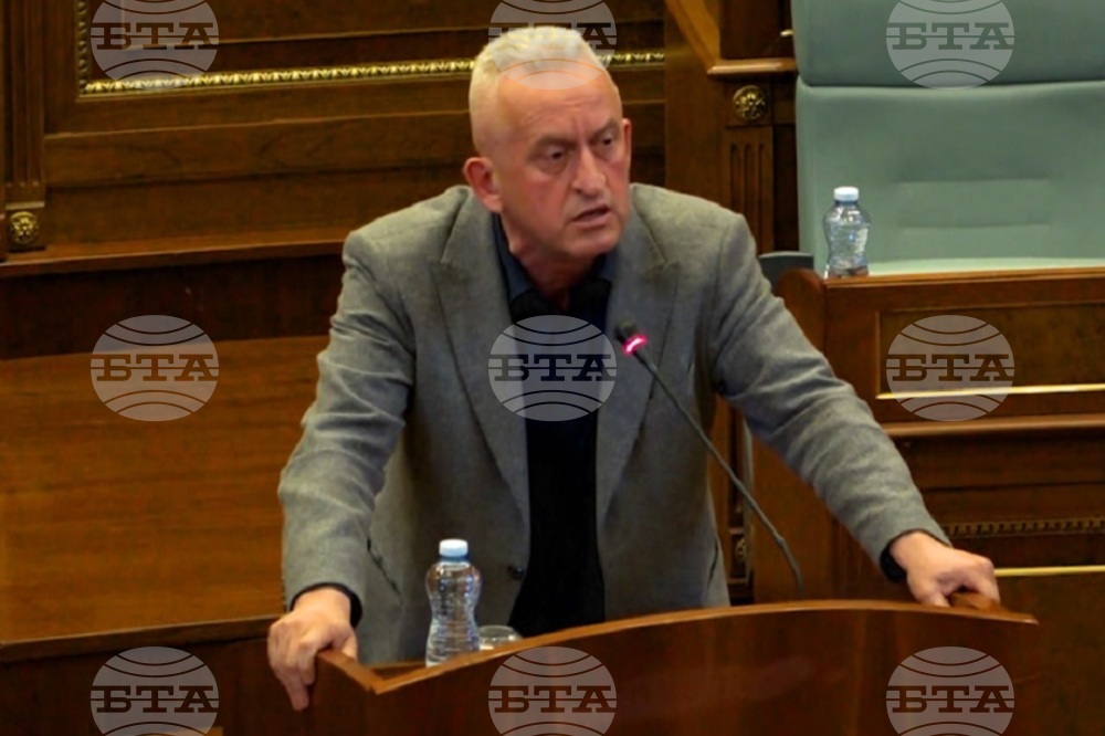 КосоваПрес: Депутатът Калай призовава трима полицаи да бъдат извадени от списък на Интерпол