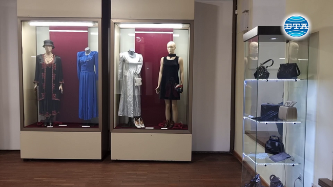 Изложба в Плевен показва промените в живота на жената през последното столетие