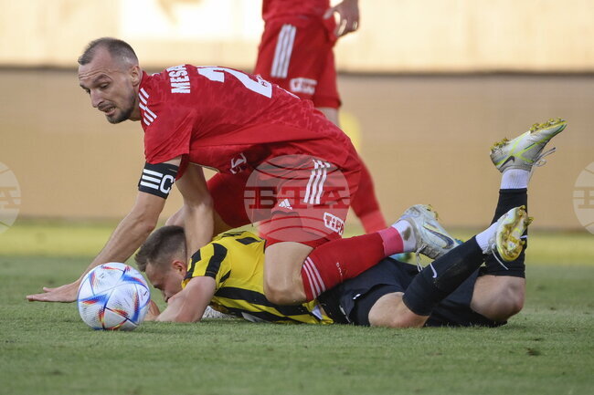 16-годишен донесе победата на Кайрат Алмати срещу Слован Братислава