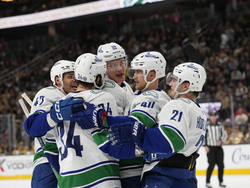 Canucks Golden Knights Hockey