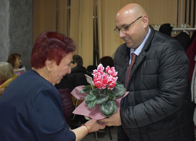 Кметът Добрин Добрев: Федерацията на жените прави само добро, адмирации към това, че обединява обществеността