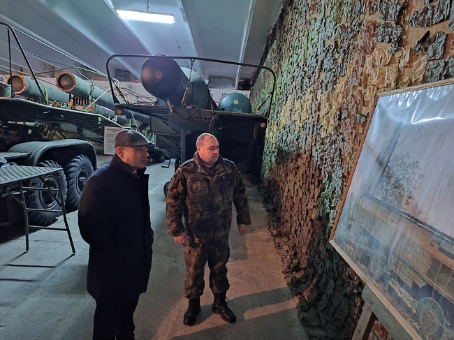 Община Ловеч: Кметът посети музея „Въоръжение и техника“ в Деня на отворените врати във военно формирование 24480