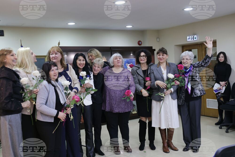 Баскетболният женски отбор на Левски отбелязва 40 години от спечелената "Купа Европа"