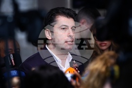 Народно събрание - ПП-ДБ - кулоари - пресконференция