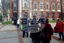 Народен театър - билети - опашка