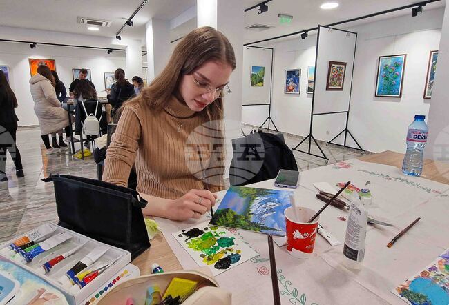 Петрич - рисуване - благотворителна кауза 