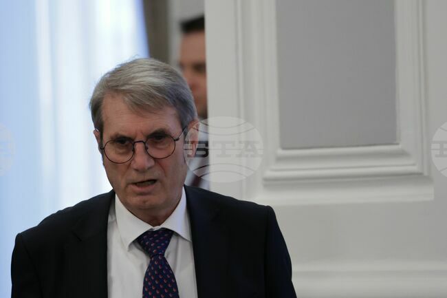 Водещ приоритет на Министерството на здравеопазването до края на годината е изграждането на Национална детска болница, каза Христо Хинков