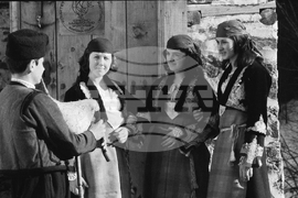 Магията на българките в народни носии