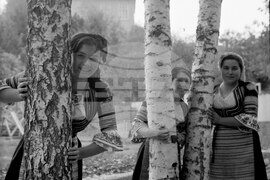 Магията на българките в народни носии