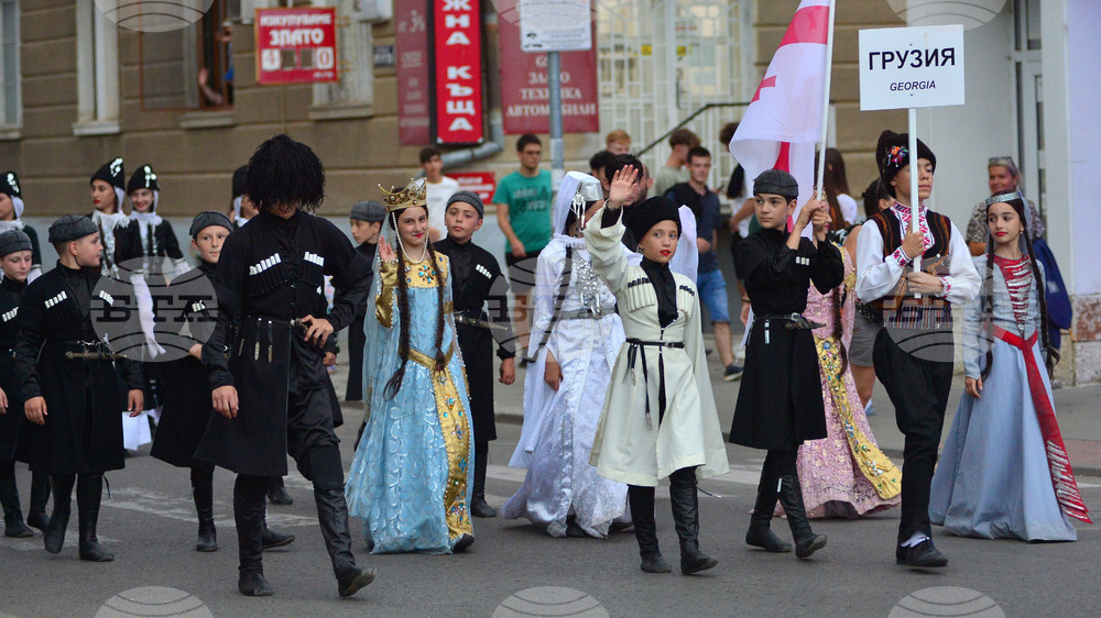 Разград - Панаир на киселото мляко - дефиле