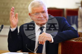 Парламент - Комисия по бюджет и финанси
