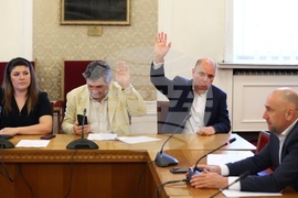 Парламент - Комисия по бюджет и финанси