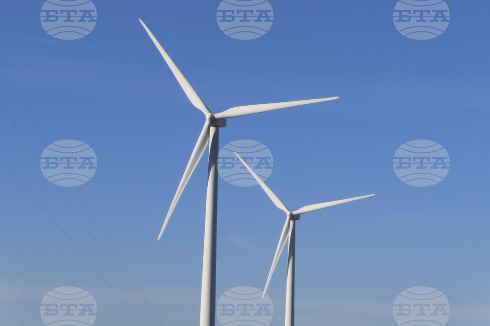 Инвестициите в Черно море в енергийния сектор ще дадат на Румъния необходимите гаранции за сигурността, заяви ръководителят на енергийния регулатор