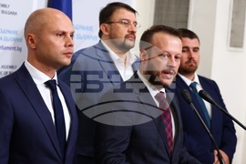 Парламент - "Продължаваме Промяната" - брифинг