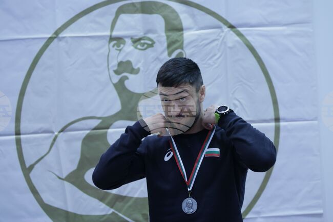 Дейвид Димитров загуби в квалификациите на Световното първенство по борба в Загреб