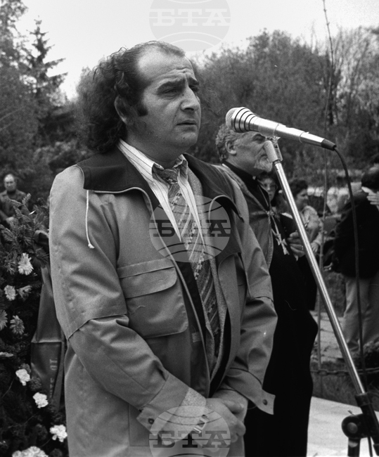  Агоп Мелконян - писател, преводач и журналист