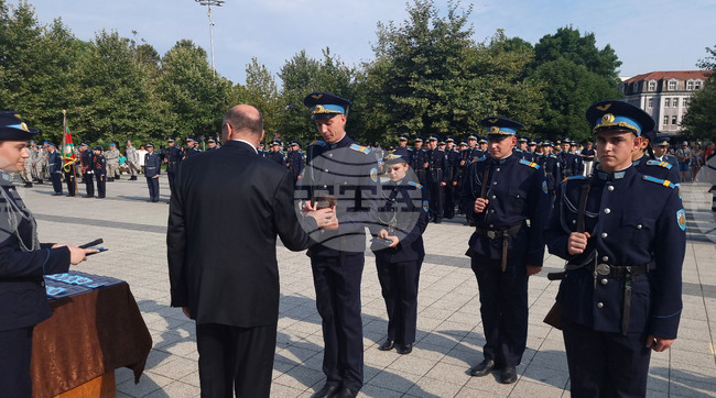 Плевен - ВВВУ "Георги Бенковски" - випуск - изпращане