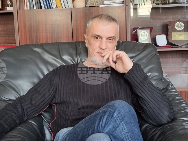 Културата обединява хората и ги кара да бъдат по-добри, смята сръбският режисьор Спасое Милованович